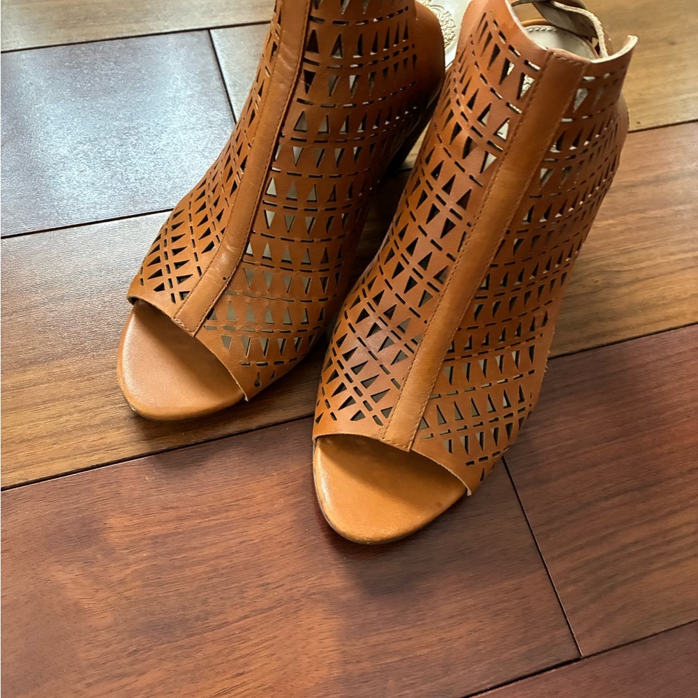 Vince Camuto Brown Cutout Peep-Toe Heels